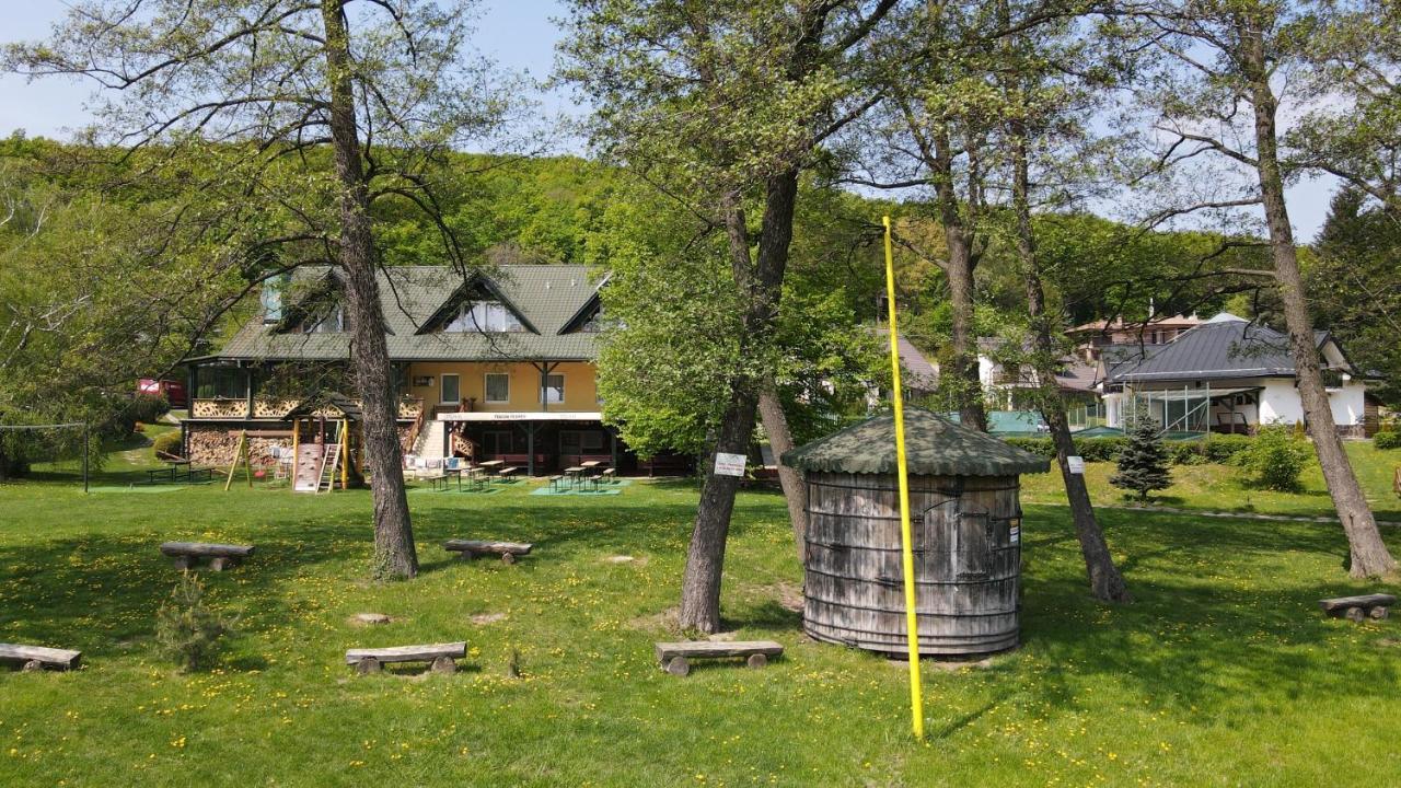 Penzion Pramen Вінне Екстер'єр фото